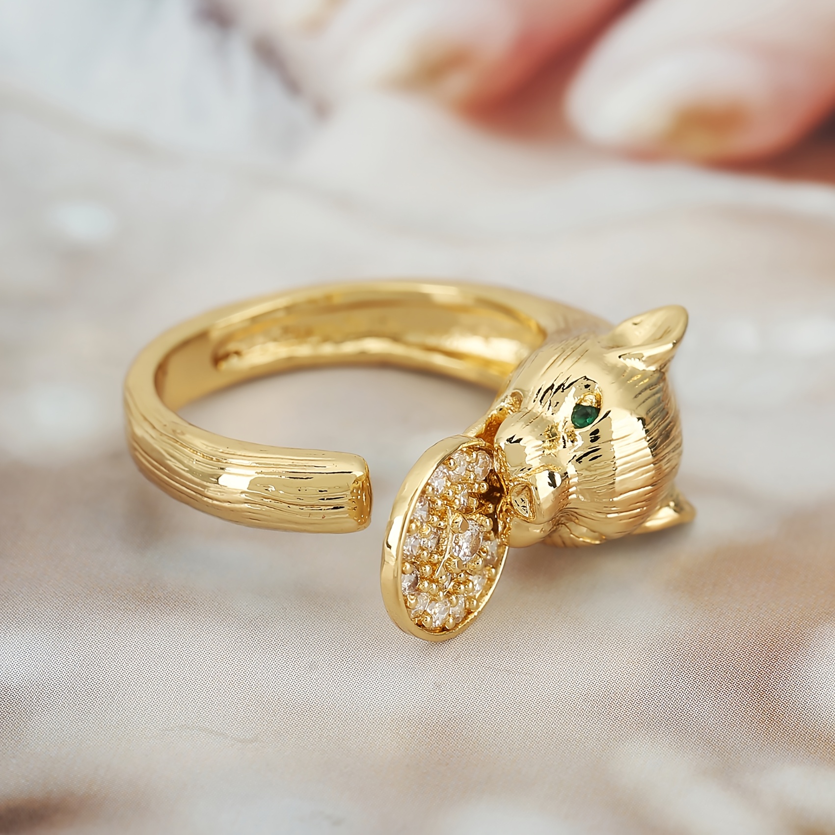 Light Luxury Style Leopard Head Copper Inlaid Zirconia Ring